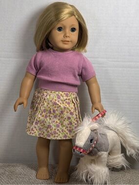 American Girl Doll 18” Blonde Bob Freckles Blue Eyes Kit Style + Outfit